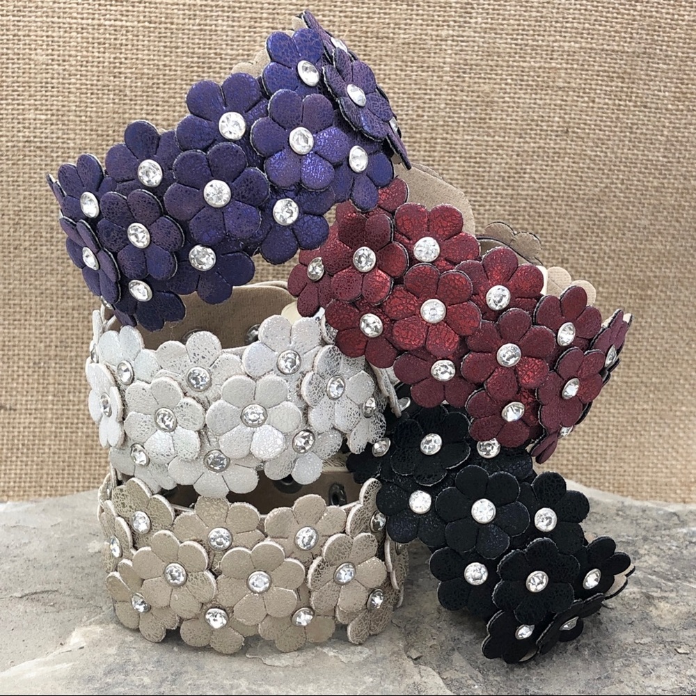 🍀 Rhinestone Flower Wide Wrap Bracelet
